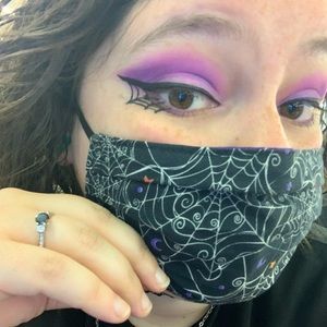 Meet your Posher, Alana